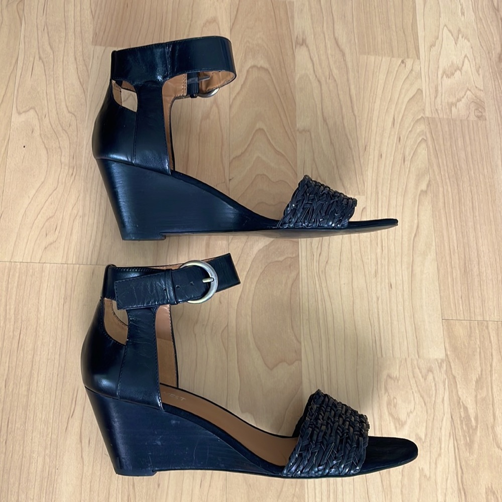 Black sandal - Picture 4 of 4